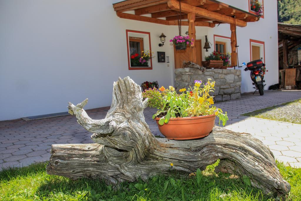 Garni Des Alpes Hotel Solda Exterior photo
